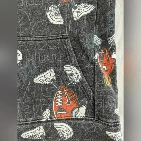 Nike 3 Brand By Russell Wilson Ballers Boys Graphic Hooded Sweatshirt Sz Large - Picture 4 of 12